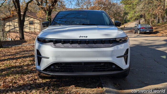 La Jeep Wagoneer S del 2026 è veloce, confortevole e porta lo stemma sbagliato | Recensione | Carscoops